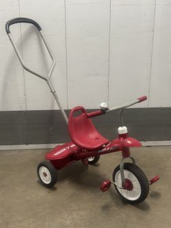 Radio flyer toddler tricycle with parent handle 