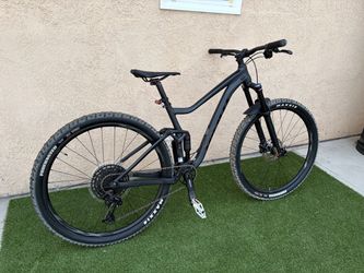 Giant mountain bike