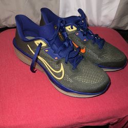 Nike sneakers size 11.5W
