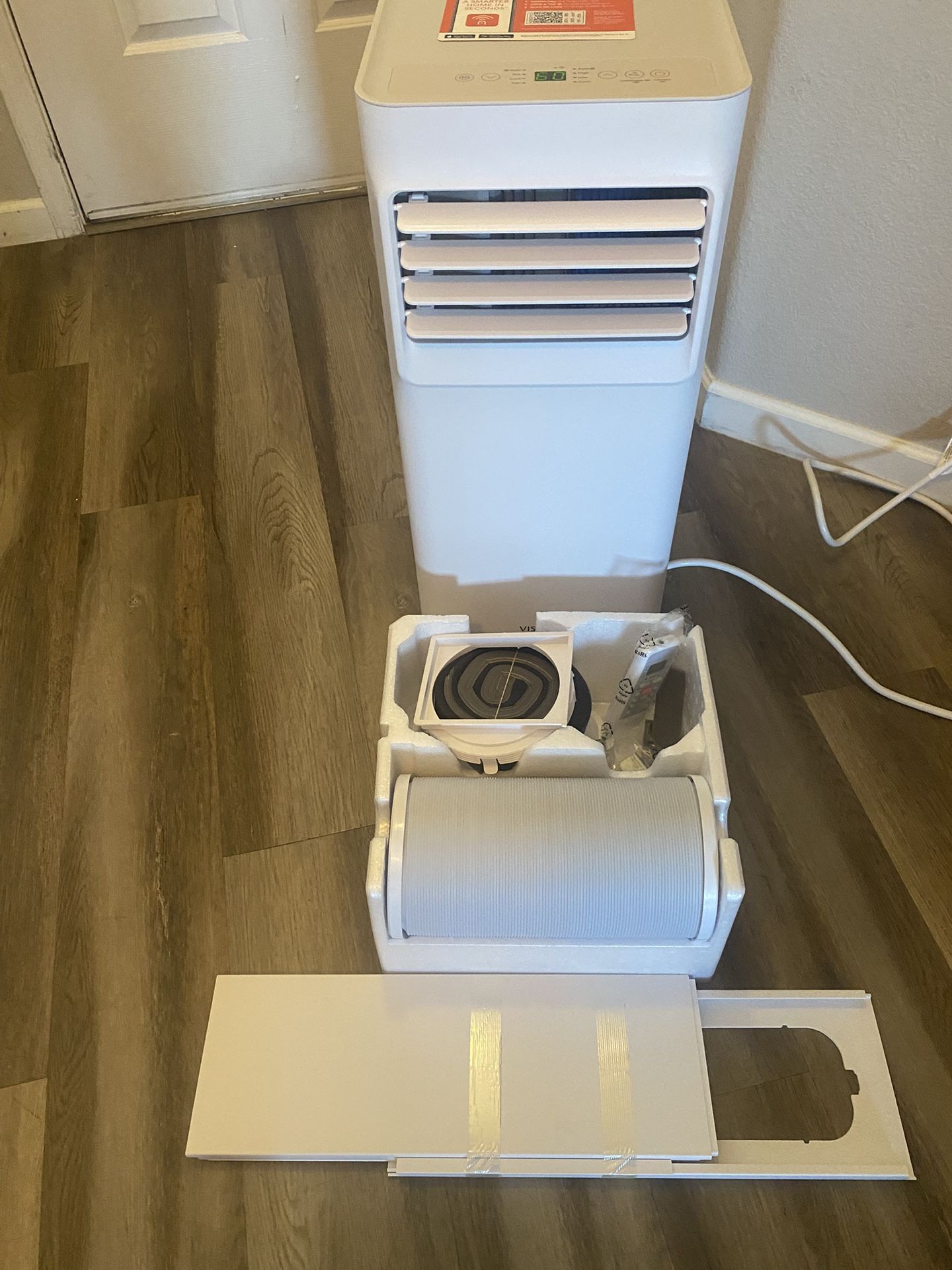 Vissani 6000 Btu portable air conditioner 250 sq ft