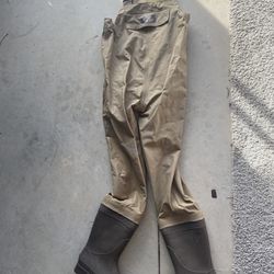 Kids Waders White River 5M for Sale in Ocala, FL - OfferUp