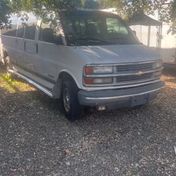 2000 Chevy Van 