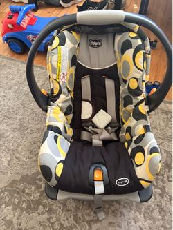 Chicco Infant Car Seat KeyFit 30
