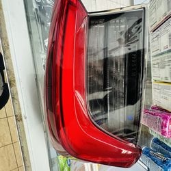 BMW 3301 OEM (2019-2023) Tail Light Assembly