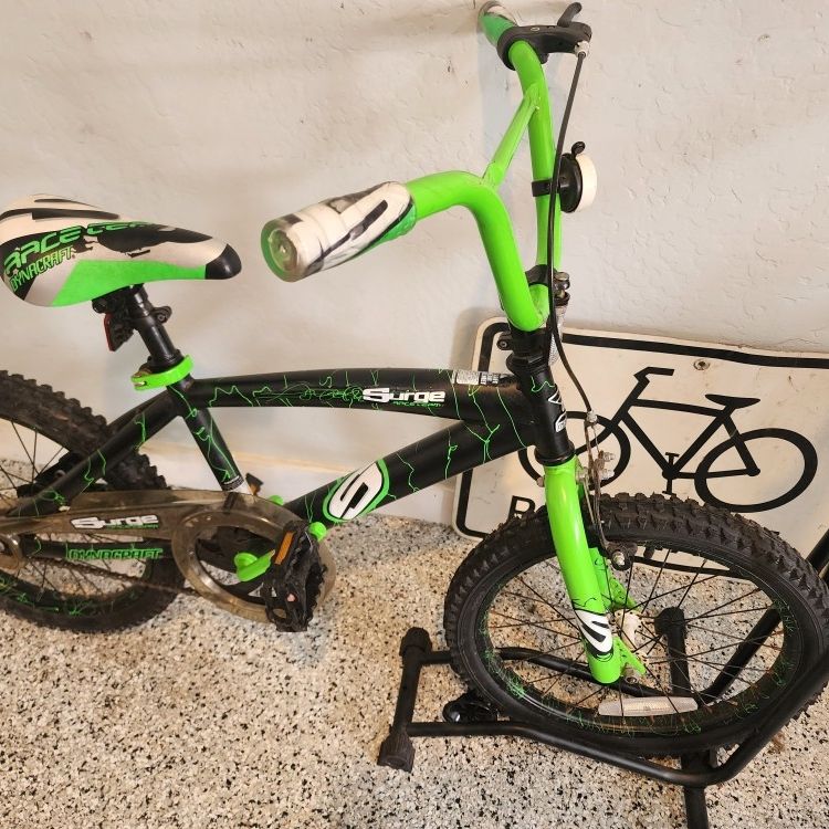 Dynacraft Surge 18 inch Boys Bike for Ages 6 9 Years for Sale in Santee CA OfferUp