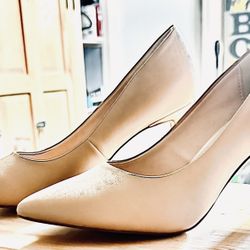 Heels Size 6 1/2 Women’s 