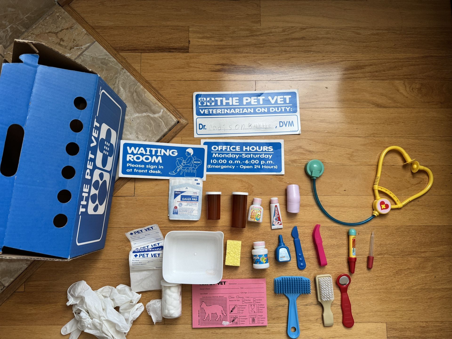 Lakeshore Pretend Vet Play Set 