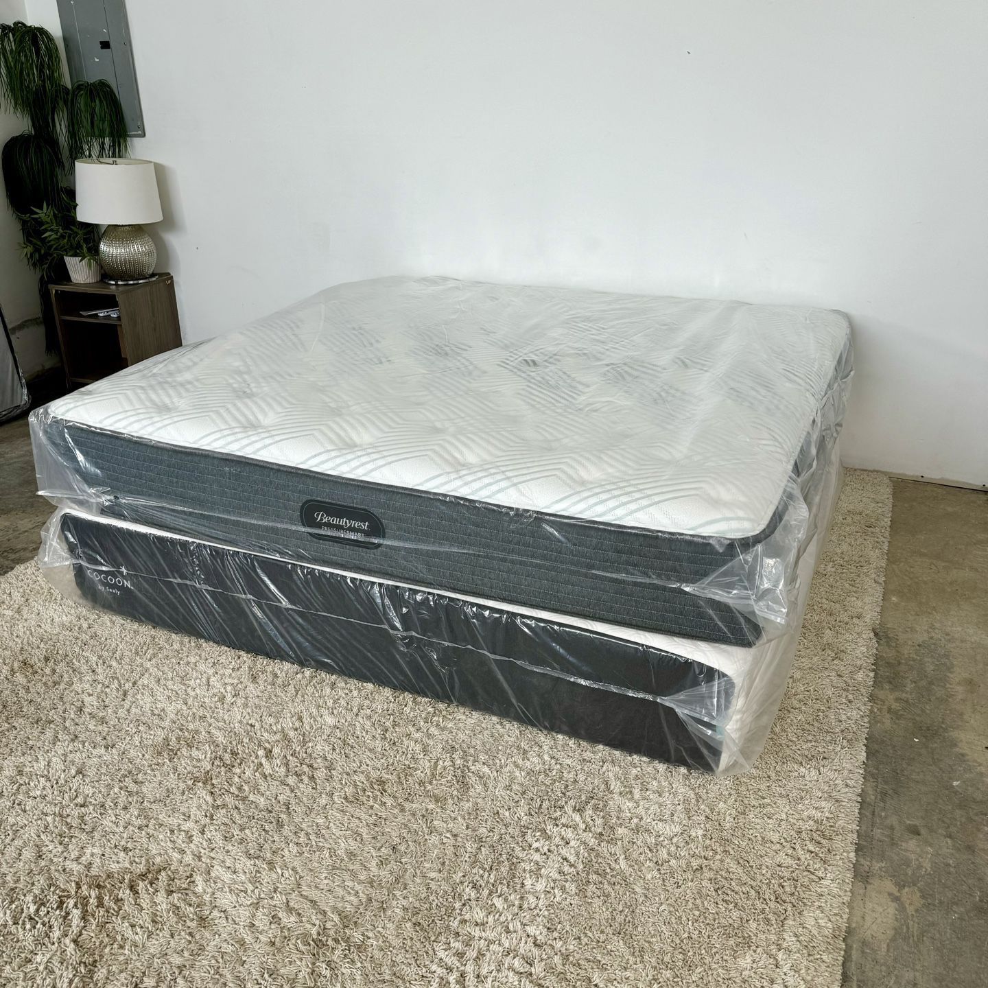 King Beautyrest Pressuresmart (Delivery Is Available) 