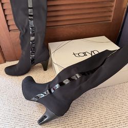 Taryn Rose 9.5 fashion stretch boots