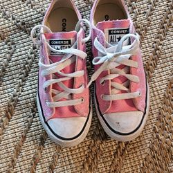 Girls pink Converse Size 13.5