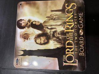 The Lord of the rings, the two Towers board game in tin . open, but not used