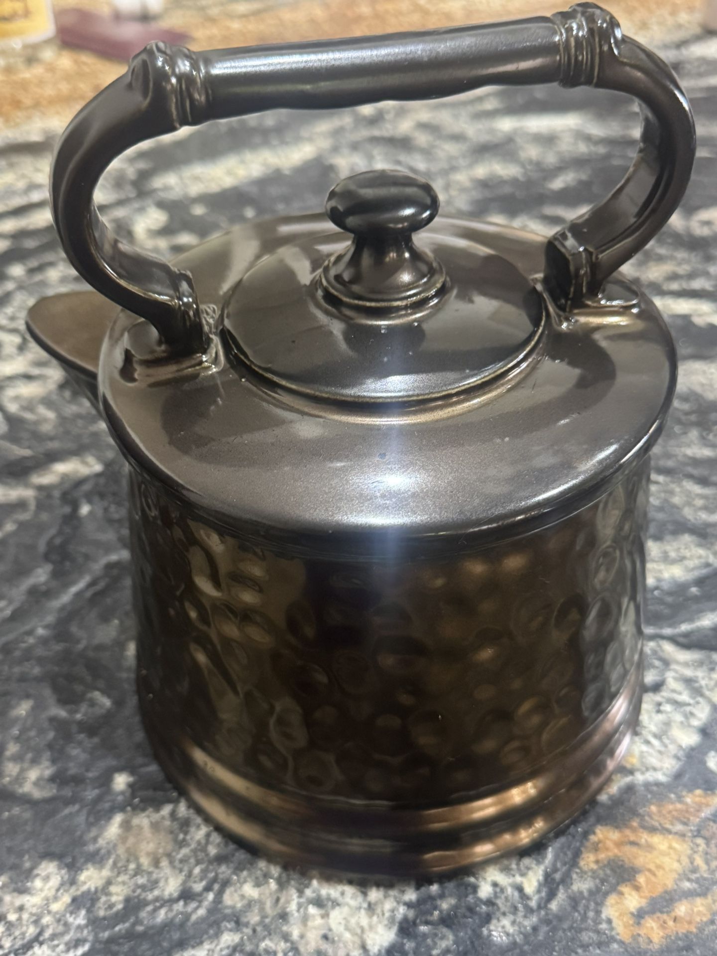 Vintage McCoy USA Pottery Teapot / Cookie Jar – Hammered Finish