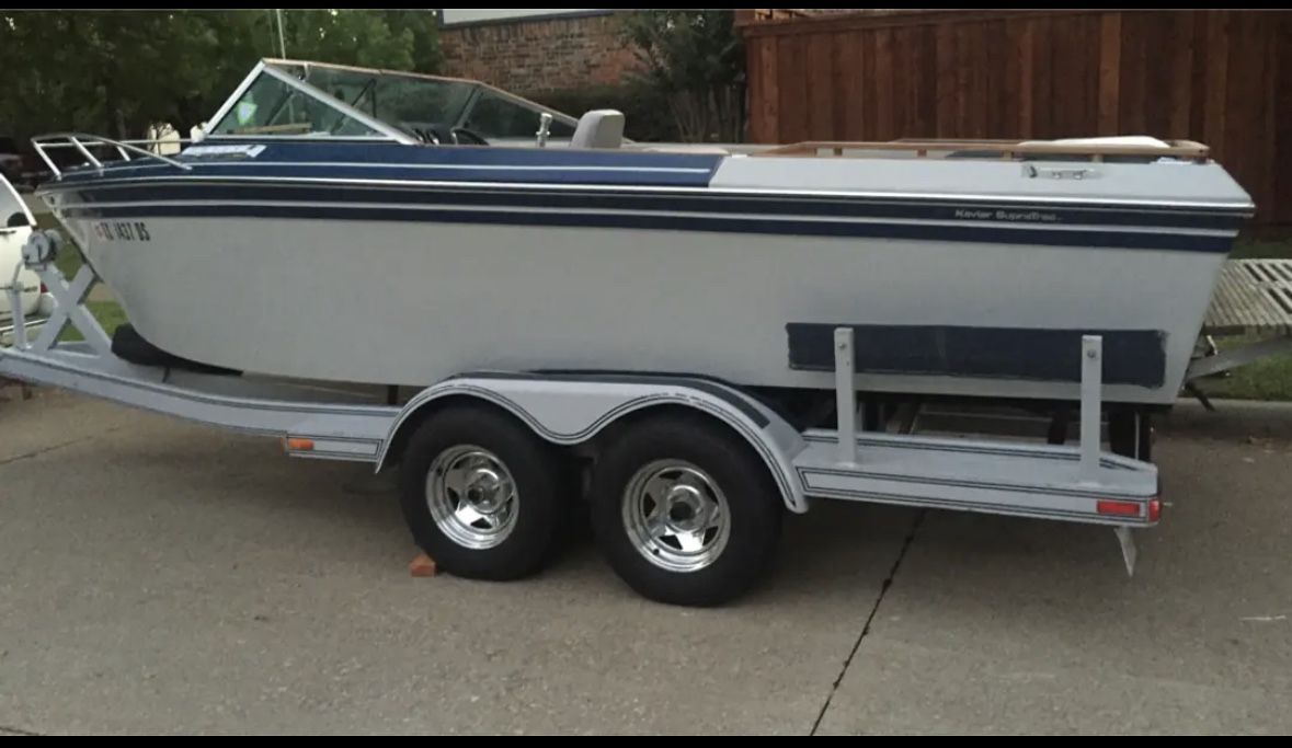 1985 Supra Ski boat