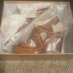 Michael Kors WS Carla Platform Wedge Size 9