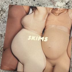 New Skims Maternity Sculpting Bodysuit S/M
