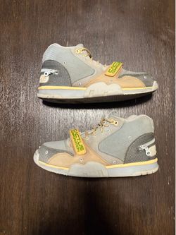 Travis trainer