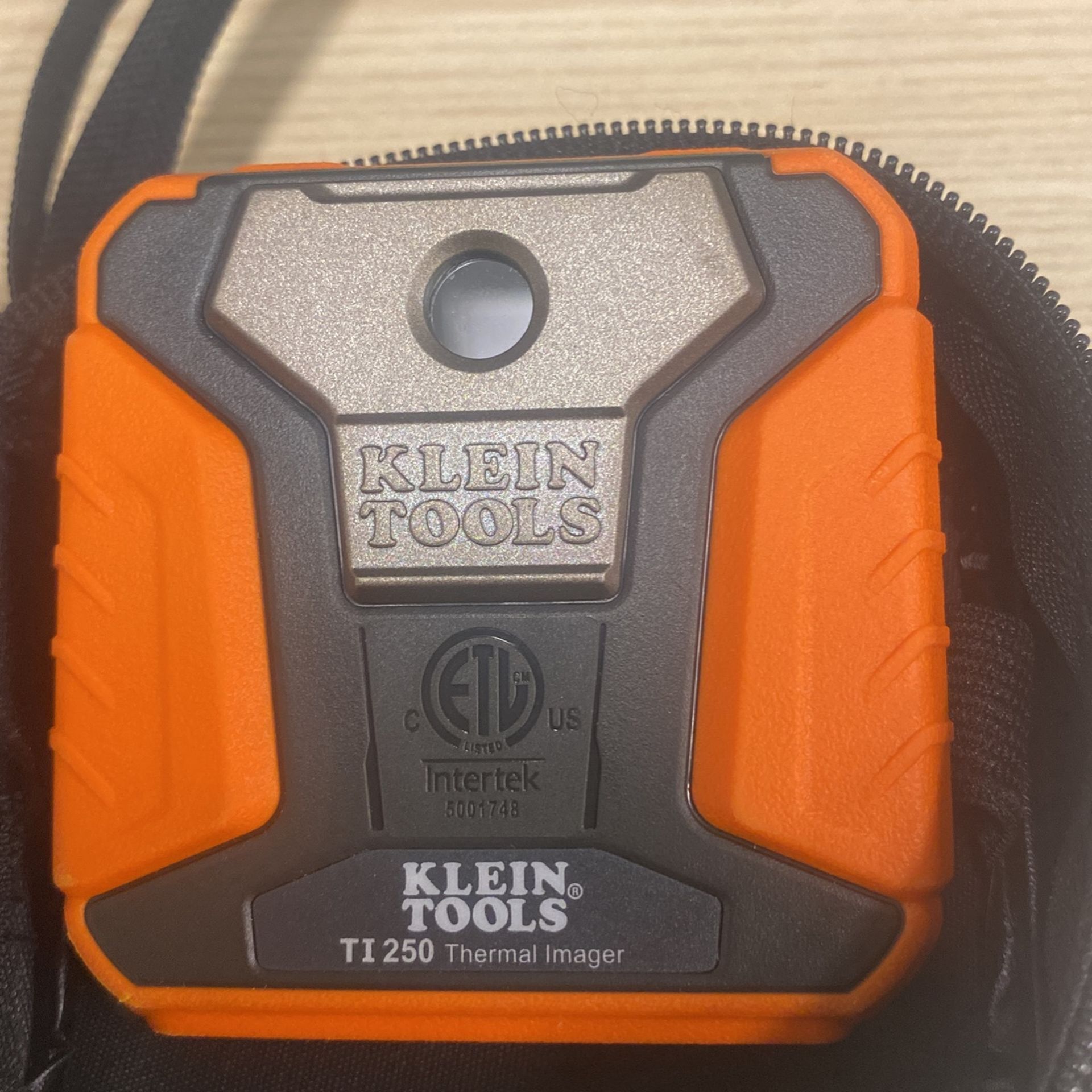 Klein Tools TI 250 Thermal Imager for Sale in Houston, TX OfferUp