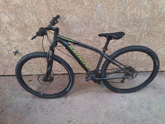 2017 Specilized Rock Hopper