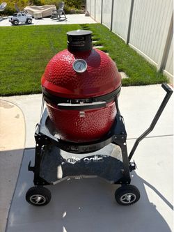 Kamado Joe with Grilla Grills Cart
