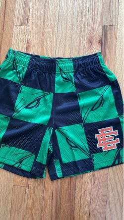 EE Shorts