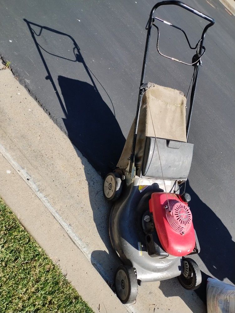 Lawn Mower Honda