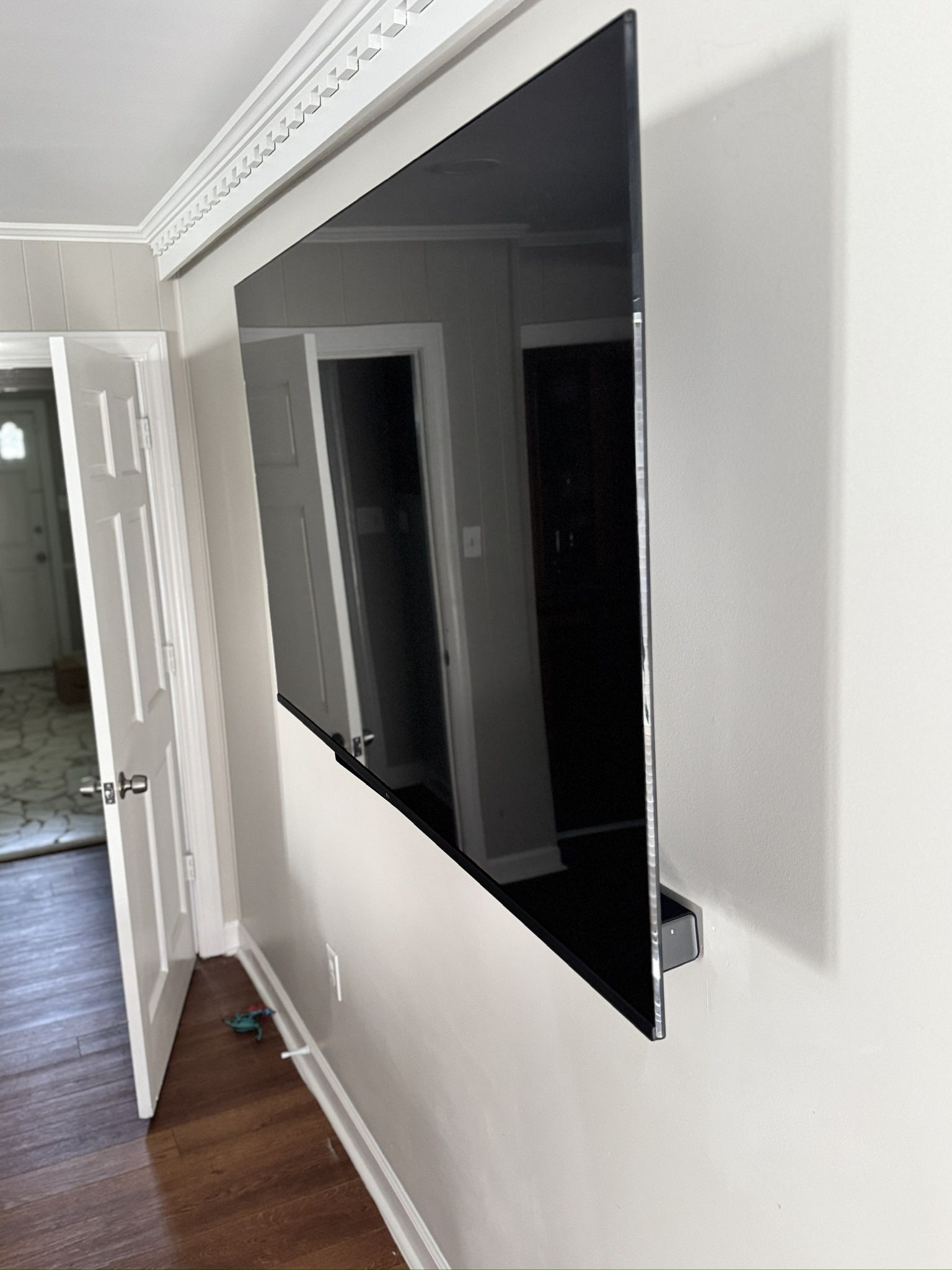 7 LG TV
