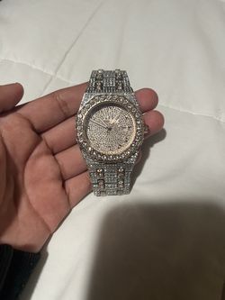 moisnatte watch AP