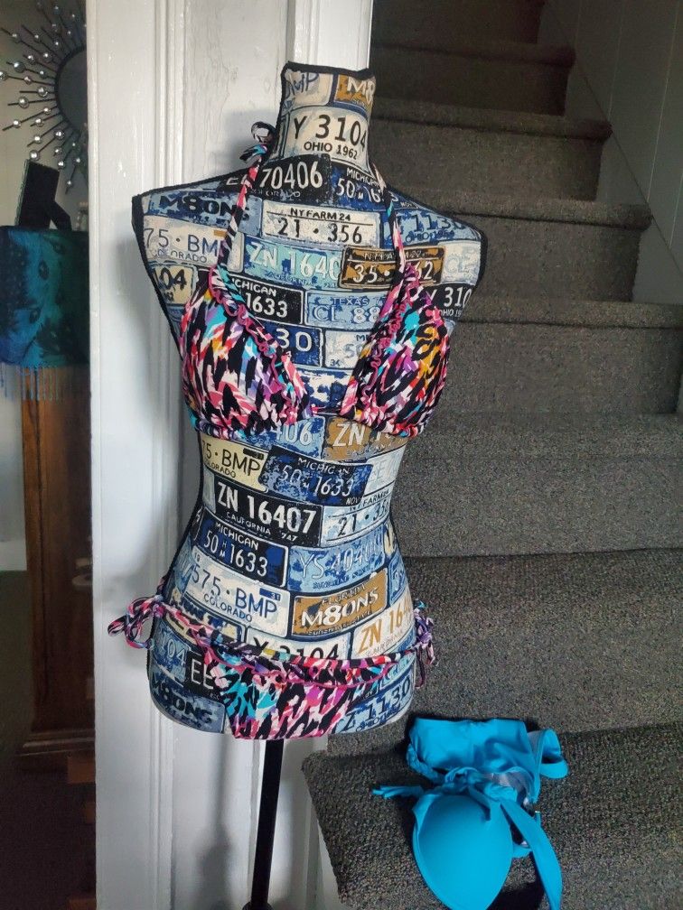 RAMPAGE- COLORFUL ANIMAL PRINT STRING BIKINI!