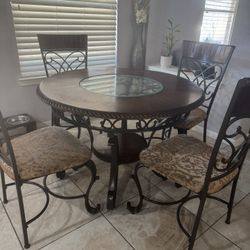 Dining Room Table Set + Plant Stands – Used