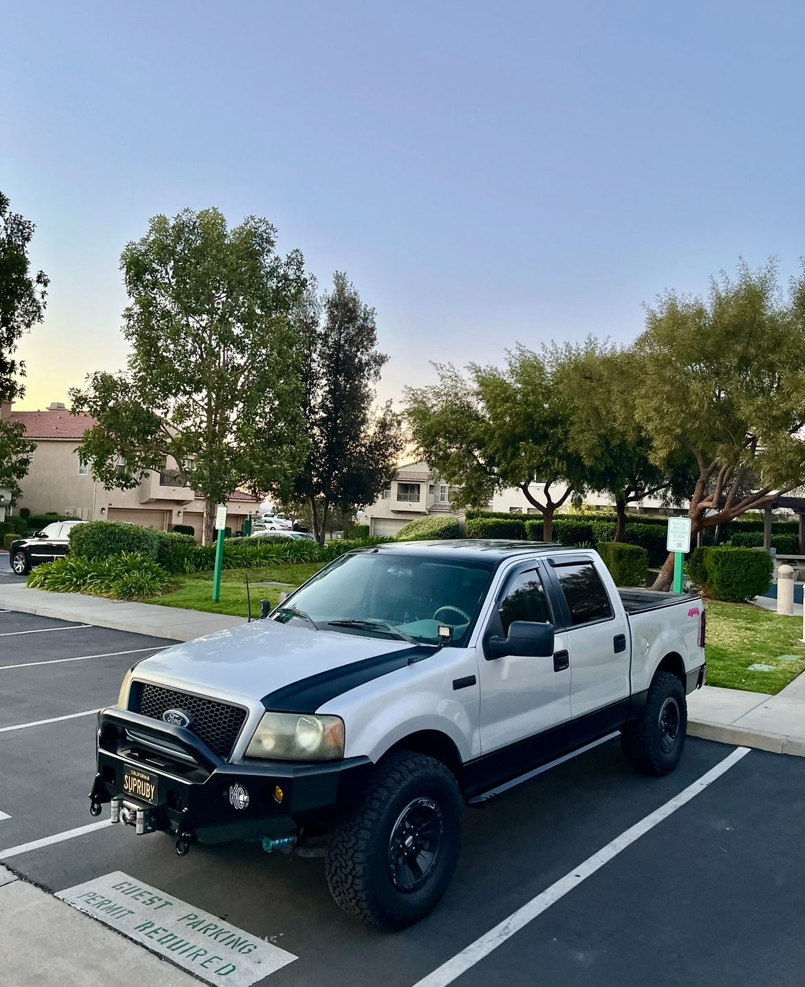 2004-2008 f150 front Bumper with lights and winch