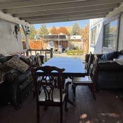 Dining Table With 5 Chairs In Good Condition 