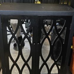 Mirrored Cabinet 