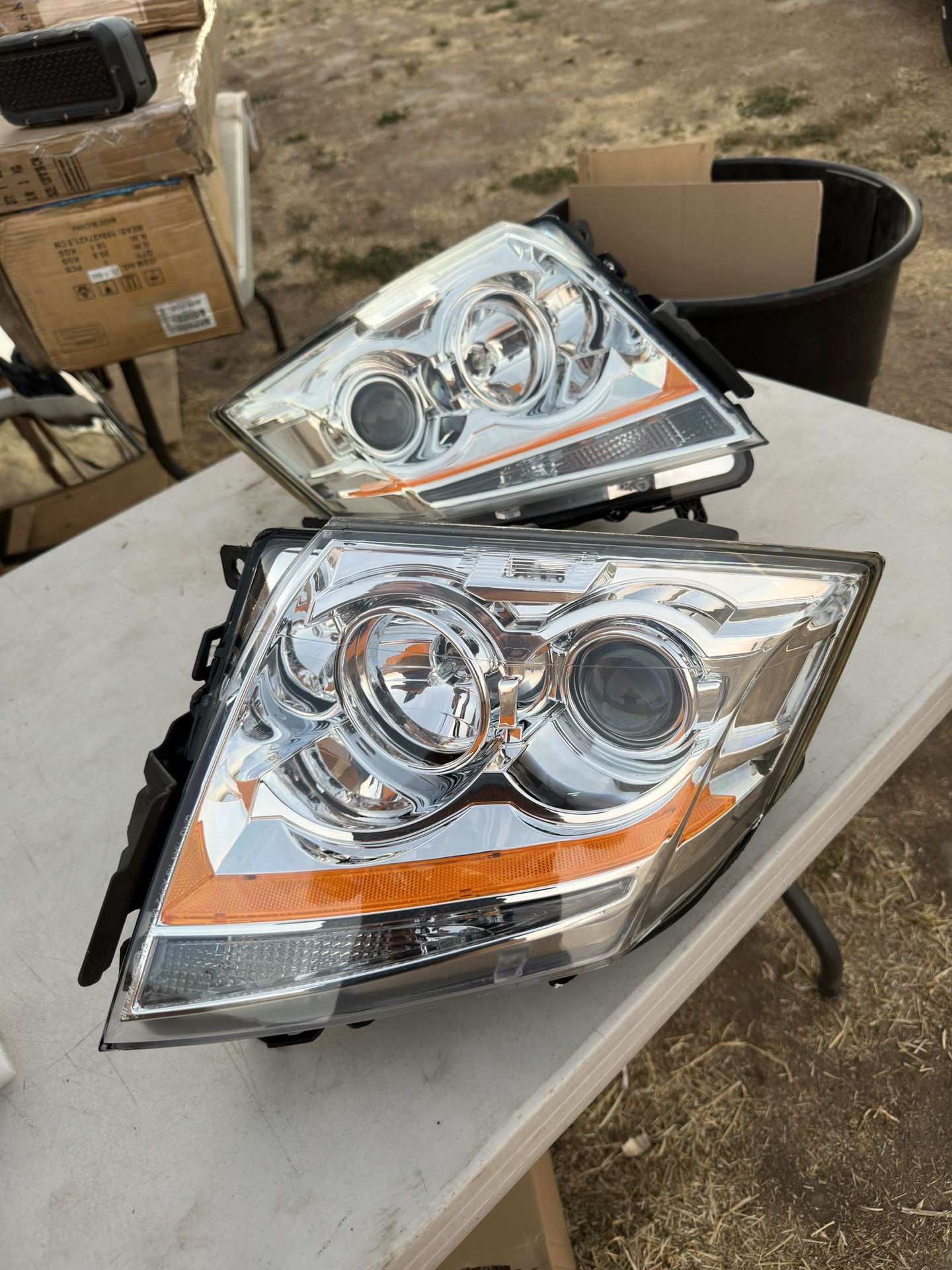 Cadillac Cts 08-2013 Headlights