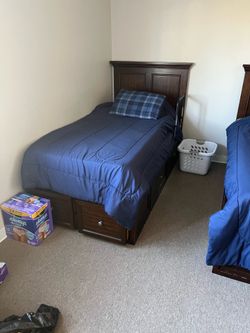 Twin bed with drawers