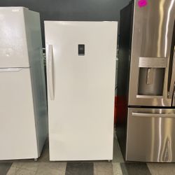 13.8 Cubic Ft. Upright Freezer Or Refrigerator Unit‼️