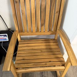 Wooden Rocking Chair 