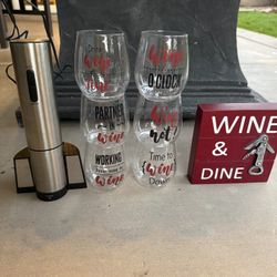 Electric Wine Opener Small Sign And Plastic Cups 