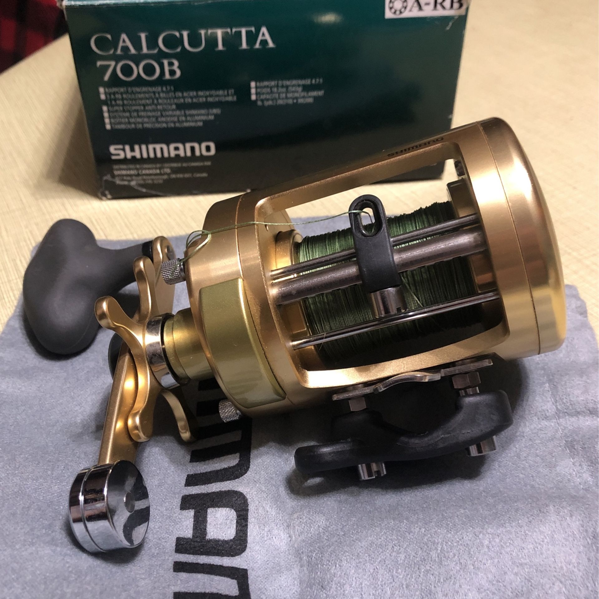 CALCUTTA 700B Fishing Reel