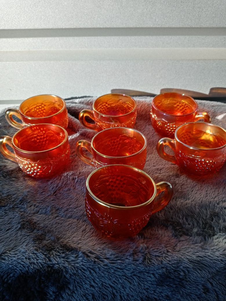7 Marigold Carnival Glass cups