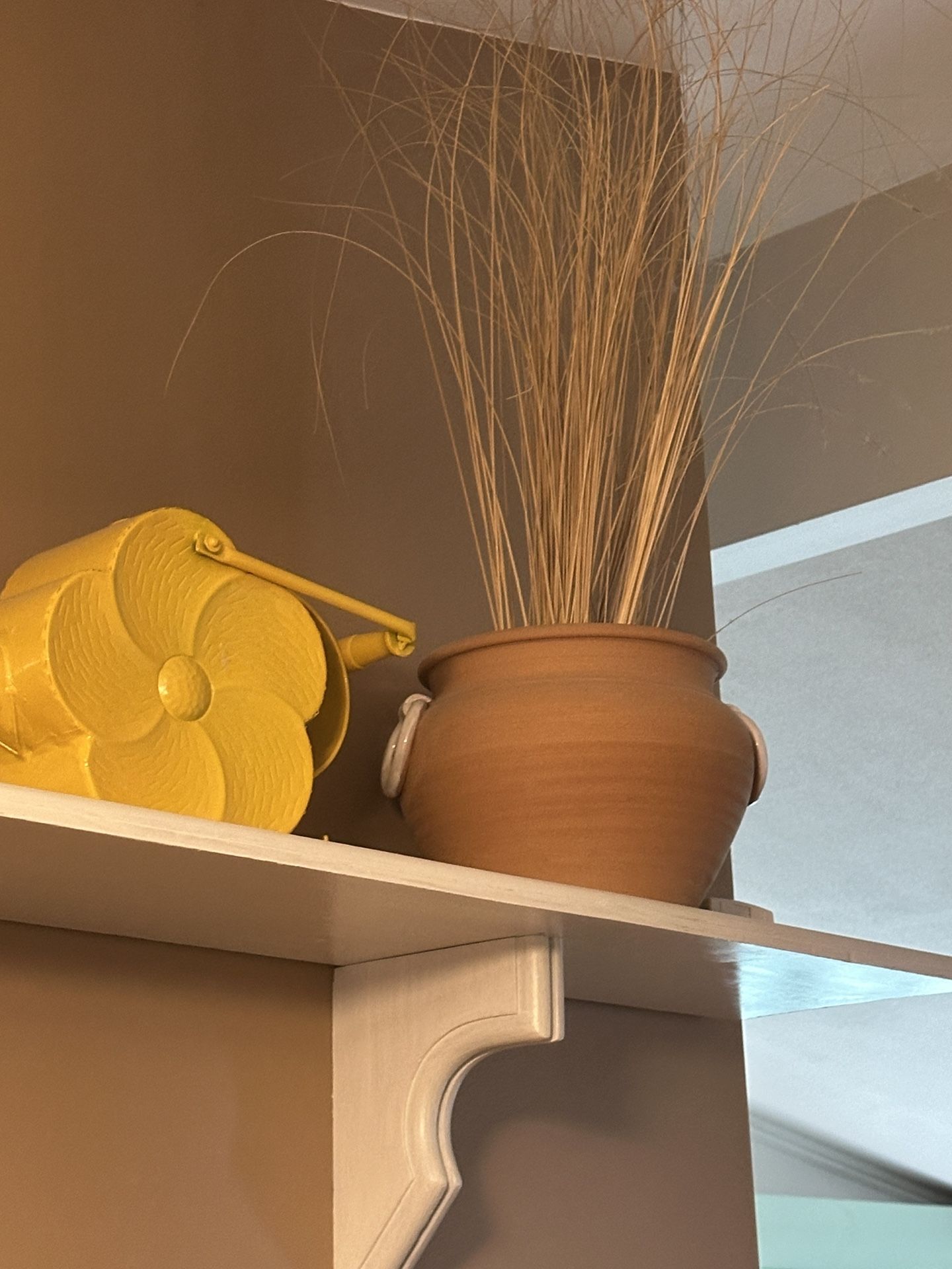 Decoration Set Yellow Like New
