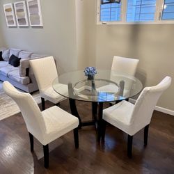 Beautiful Round Glass (48" Diameter) Dining Table with 4 Chairs!