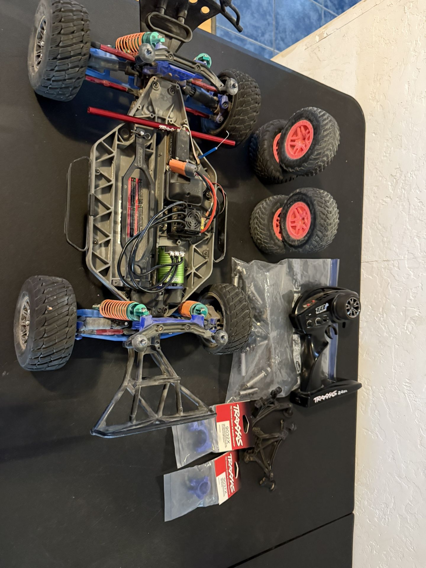 RC Traxxas Slash 4x4