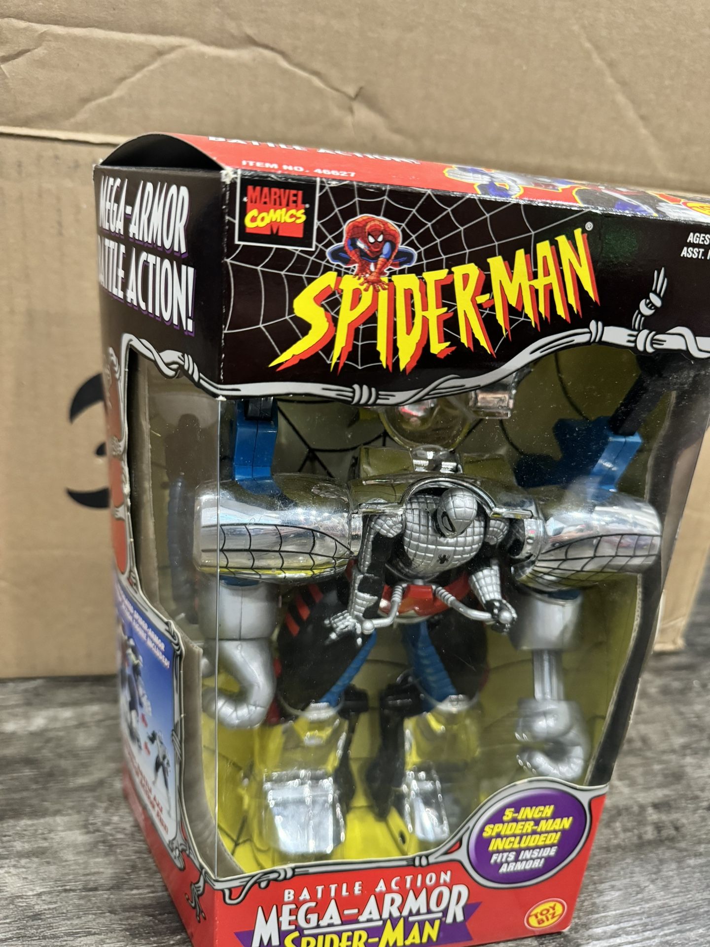 ToyBiz 1999 Comics Spiderman Battle Action Mega Armor Spider Man