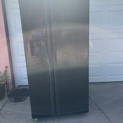 Maytag Refrigerator 
