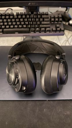 SteelSeries Arctis Nova Pro Wireless Gaming Headset with Base Station