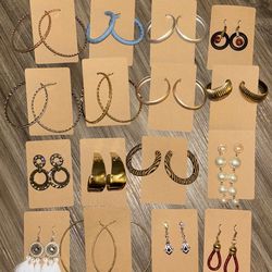 16 pairs of brand new earrings 