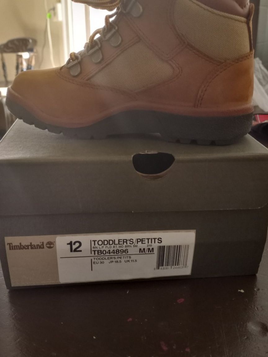 TODDLER SIZE 12 BRAND NEW FIELD BOOT
