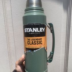 STANLEY CLASSIC VACUUM Stainless Steel BOTTLE 1.1 QT / 1L