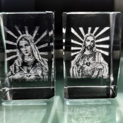 Virgin Mary Sacred Immaculate Heart and Jesus Christ 3D Etched Glass Paperweight Blessed In Spain 