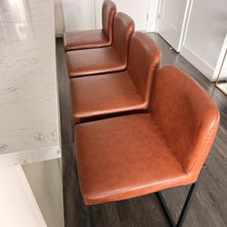 Comfy Modern bar stools (set of 4, only 10mos of use)